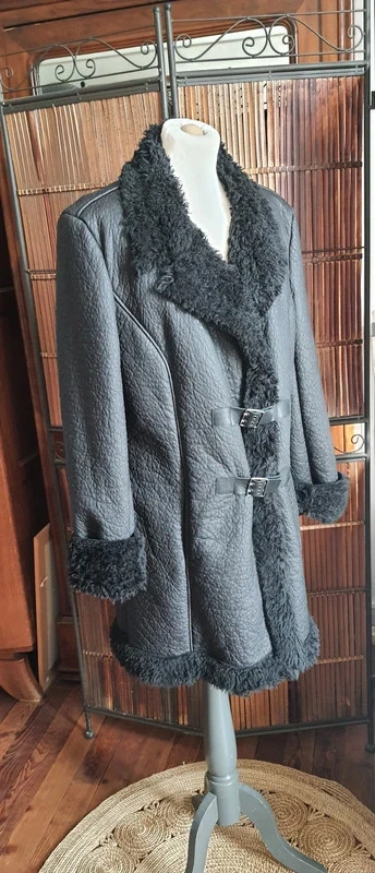 Manteau femme "Nathalie Chaize" taille XXL/44