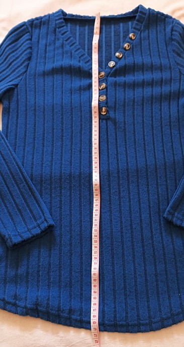 T-shirt bleu manches longues col V - photo numéro 6