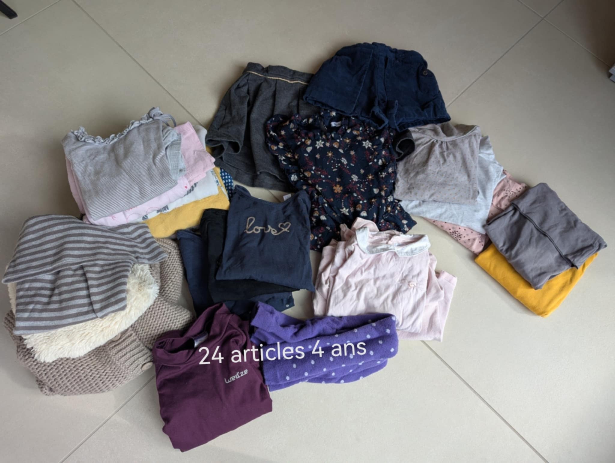 Lot automne hiver 4 ans 24 articles