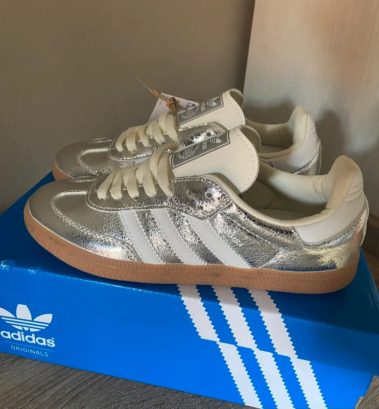 Baskets Adidas Samba taille 37