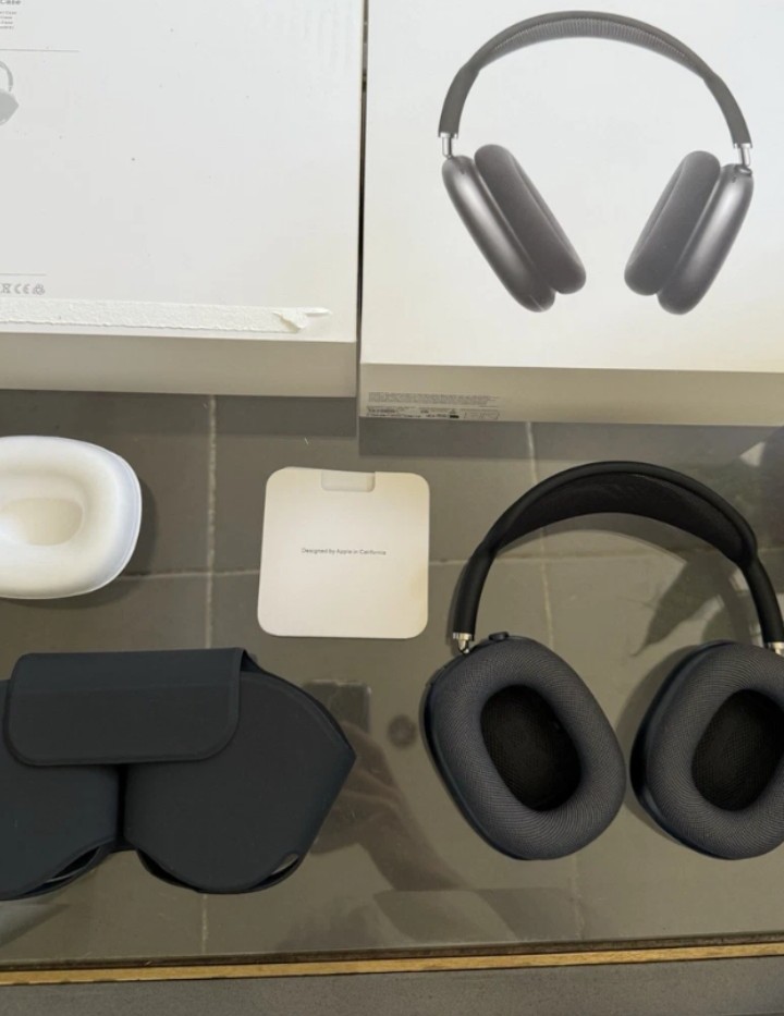 Apple AirPods Max USB-C Minuit Casque Audio Haute Fidélité av Réduction de Bruit