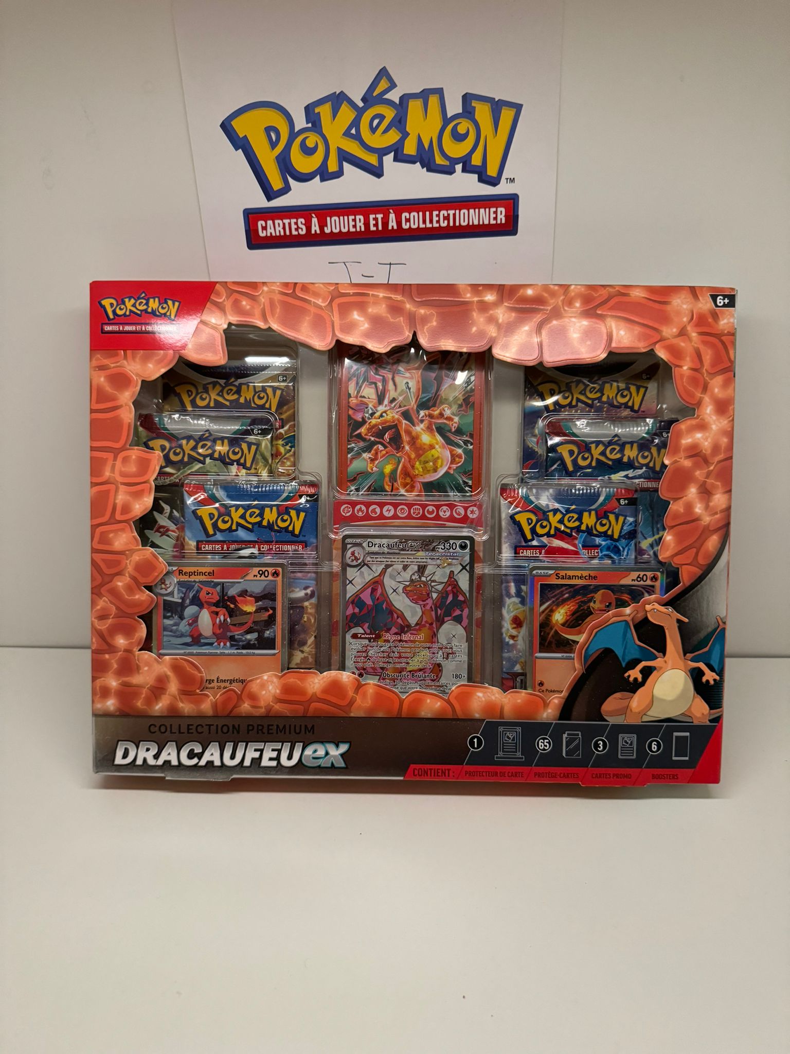 Coffret premium Dracaufeu EX scellée - photo numéro 3