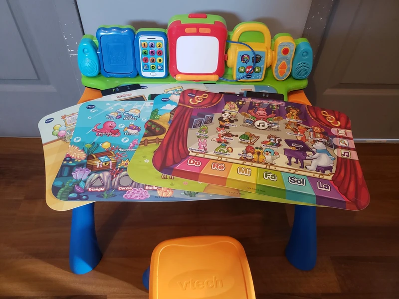 Bureau VTECH 5 en 1