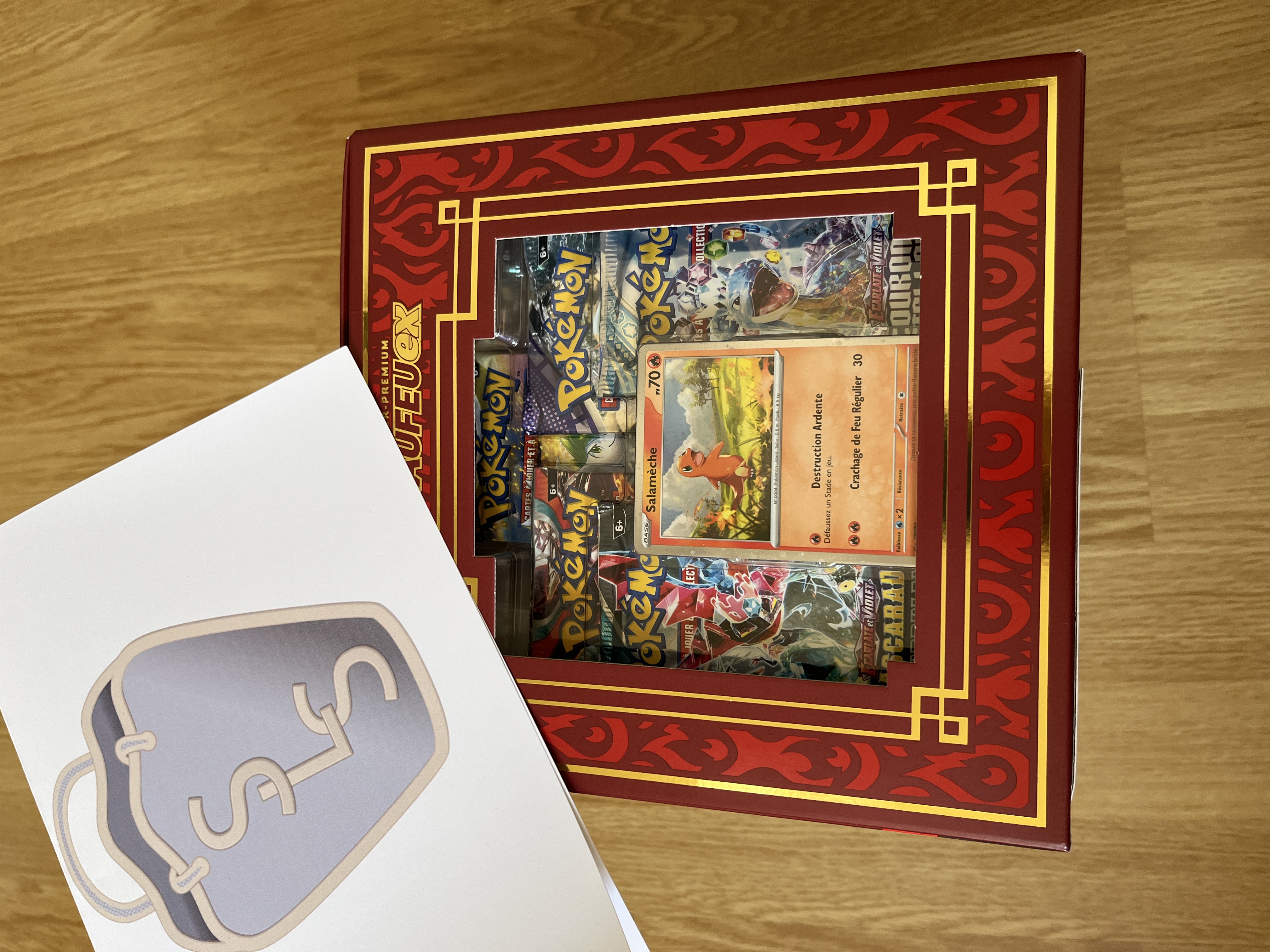 Coffret Pokémon, 10 boosters - Collection Super-Premium Dracaufeu-ex en français - photo numéro 3