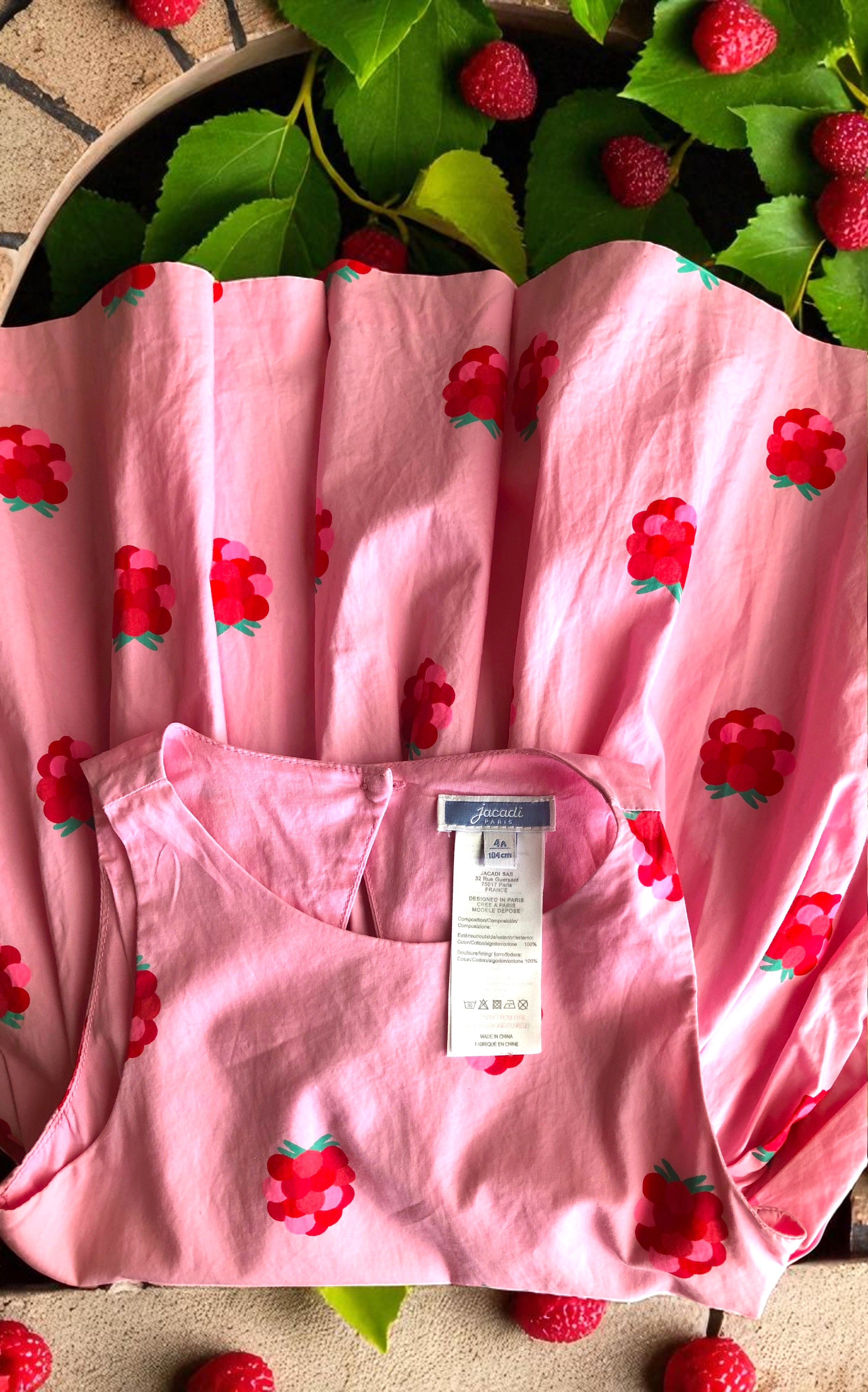 JACADI - ROBE PATINEUSE FILLE MOTIF FRUITS, TOUCHES FLASHIES & DECOUPE DOS 4A - photo numéro 7
