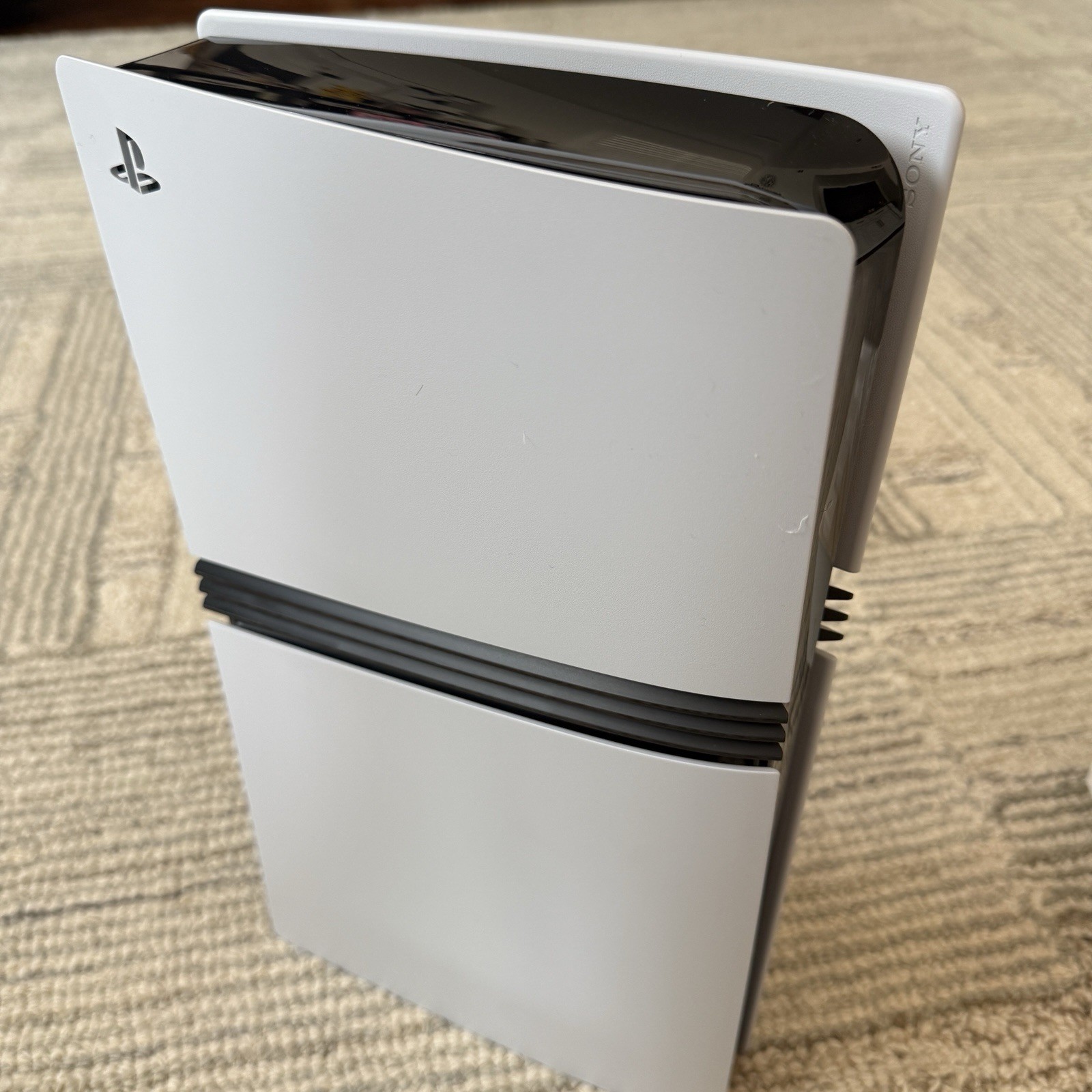Sony PlayStation 5 Pro - photo numéro 2