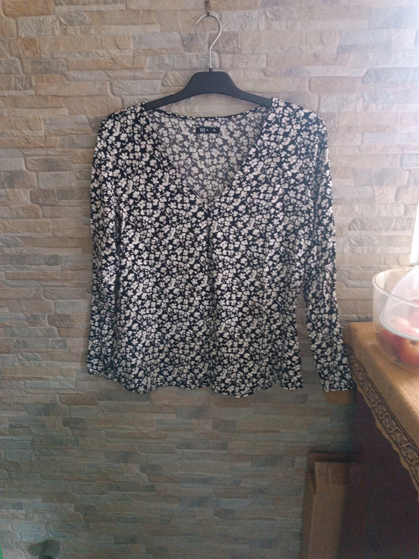 Blouse noire fleurie TEX XL
