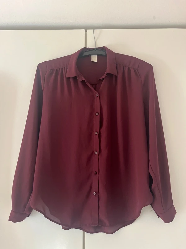 Violette leichte Bluse