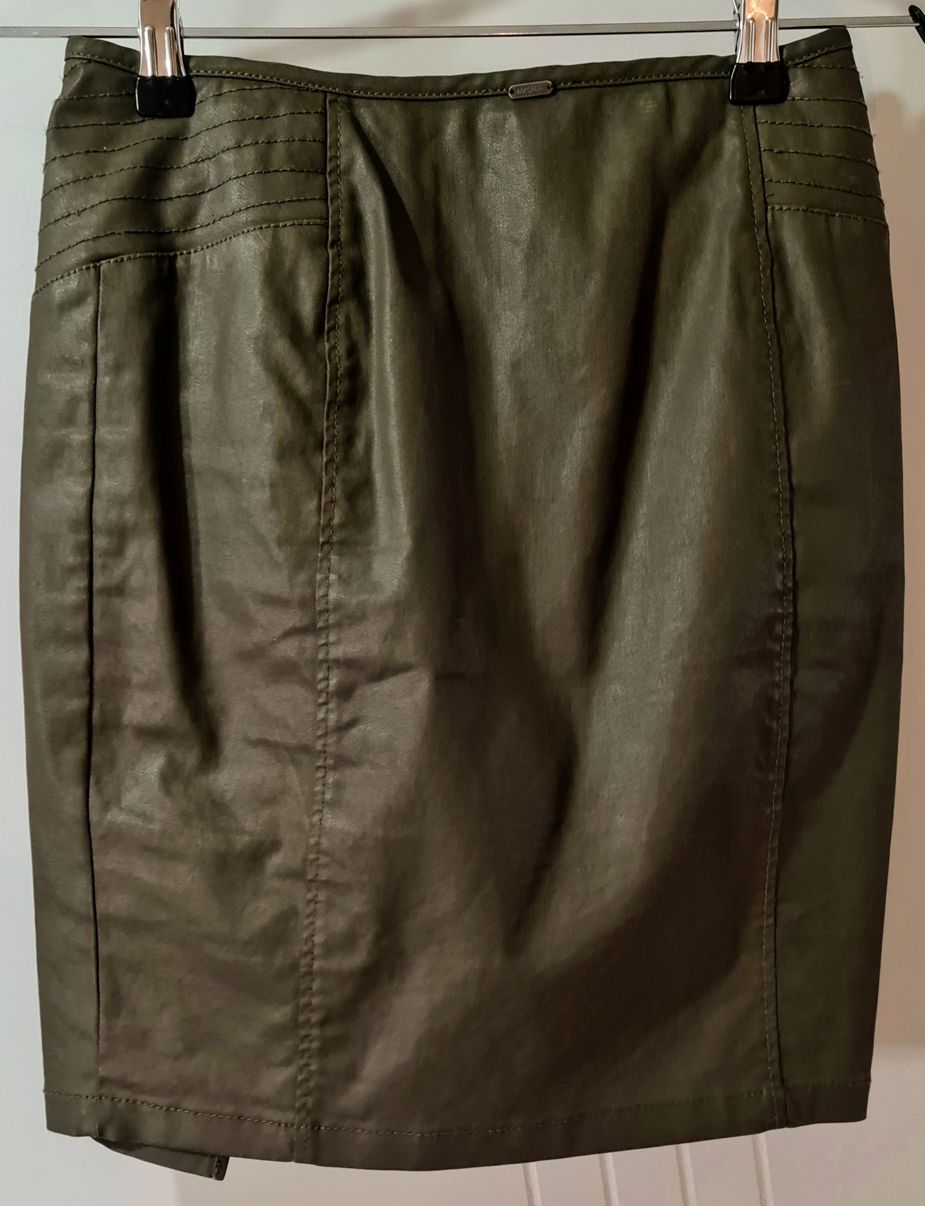 T. 34 (XS) - Jupe courte IKKS en cuir kaki - photo numéro 2