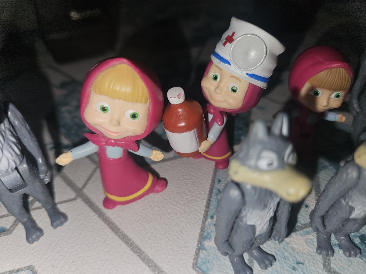 Figurines Masha et le loup d'occasions - photo numéro 2