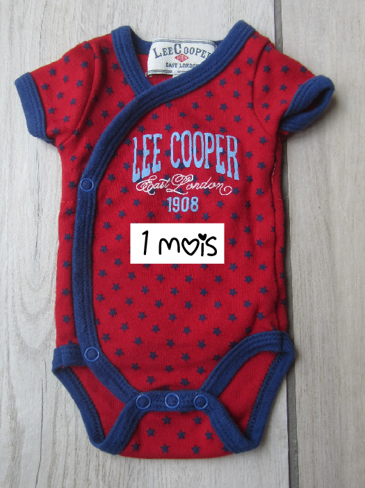 Lot de 2 bodies. Marque : Lee cooper. Taille 1 mois - photo numéro 4
