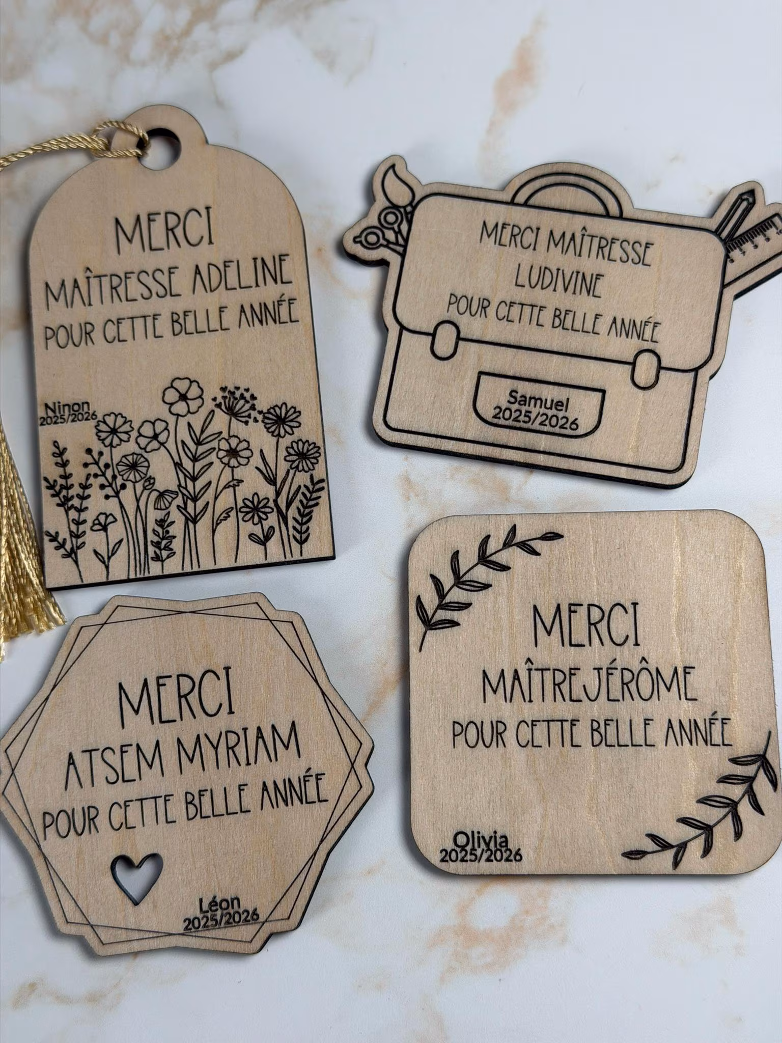 Magnet  en bois personnalisé | Cadeau fin d'année scolaire maître maîtresse AESH ATSEM