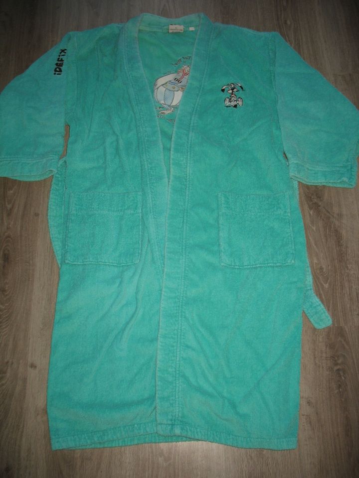 PEIGNOIR VERT "ASTERIX" - Taille M - n°01