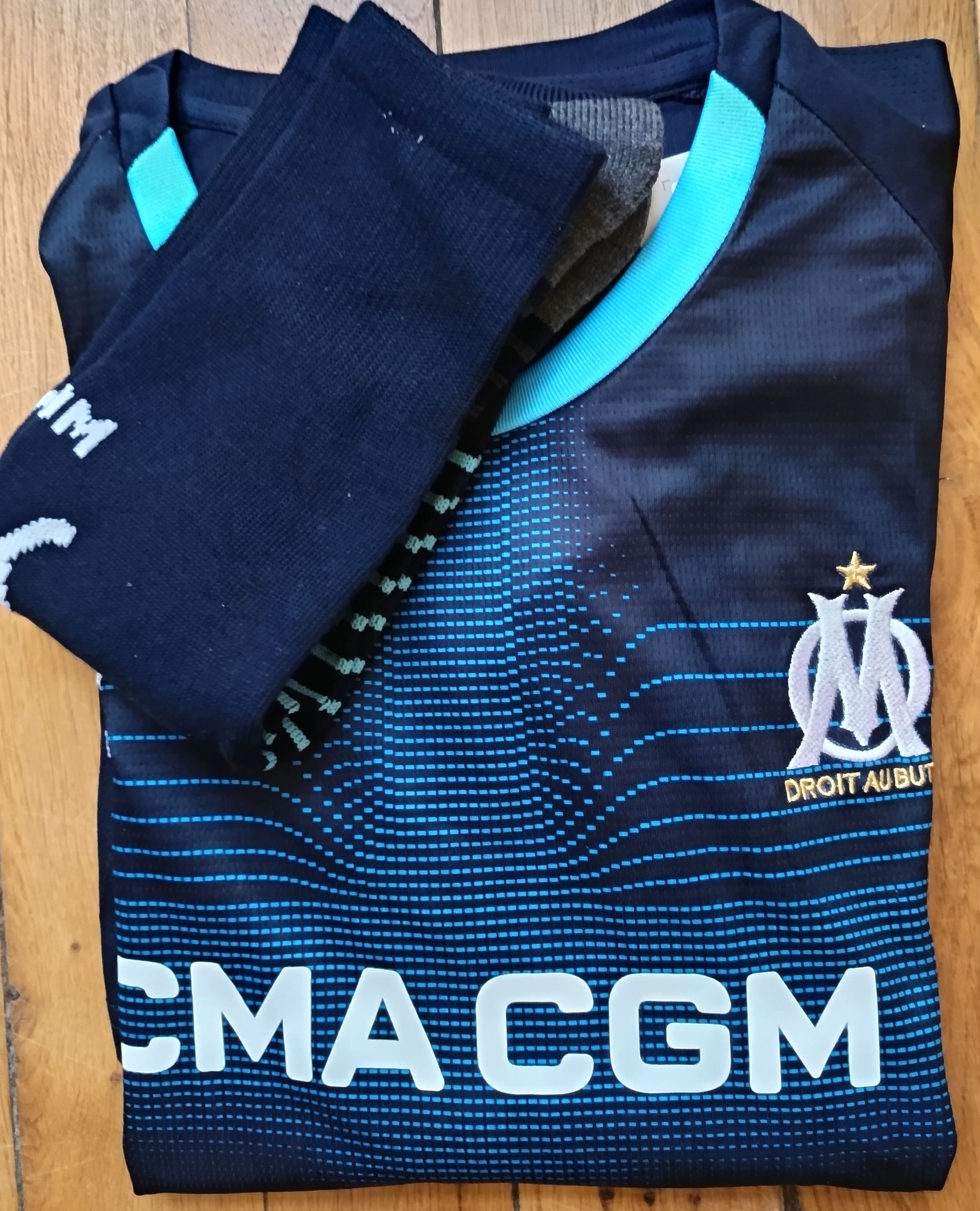 Kit football Marseille 2026 taille 10 ans modèle bleu extérieur - photo numéro 4