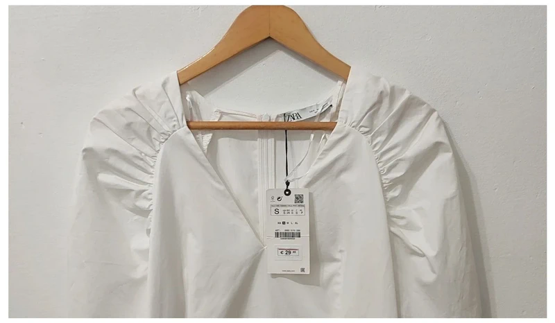 Vestido blanco y negro